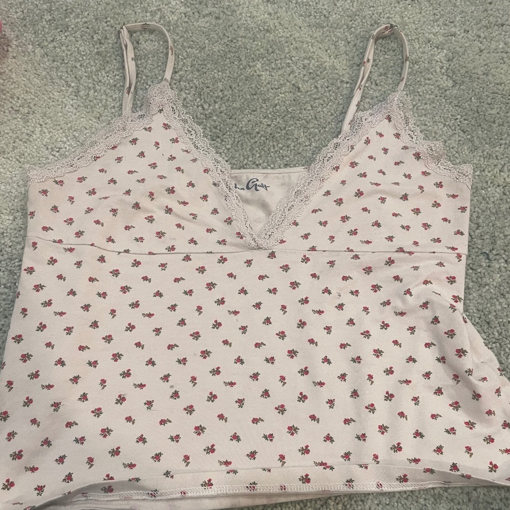 Brandy Melville Floral (Rose) Lace Tank